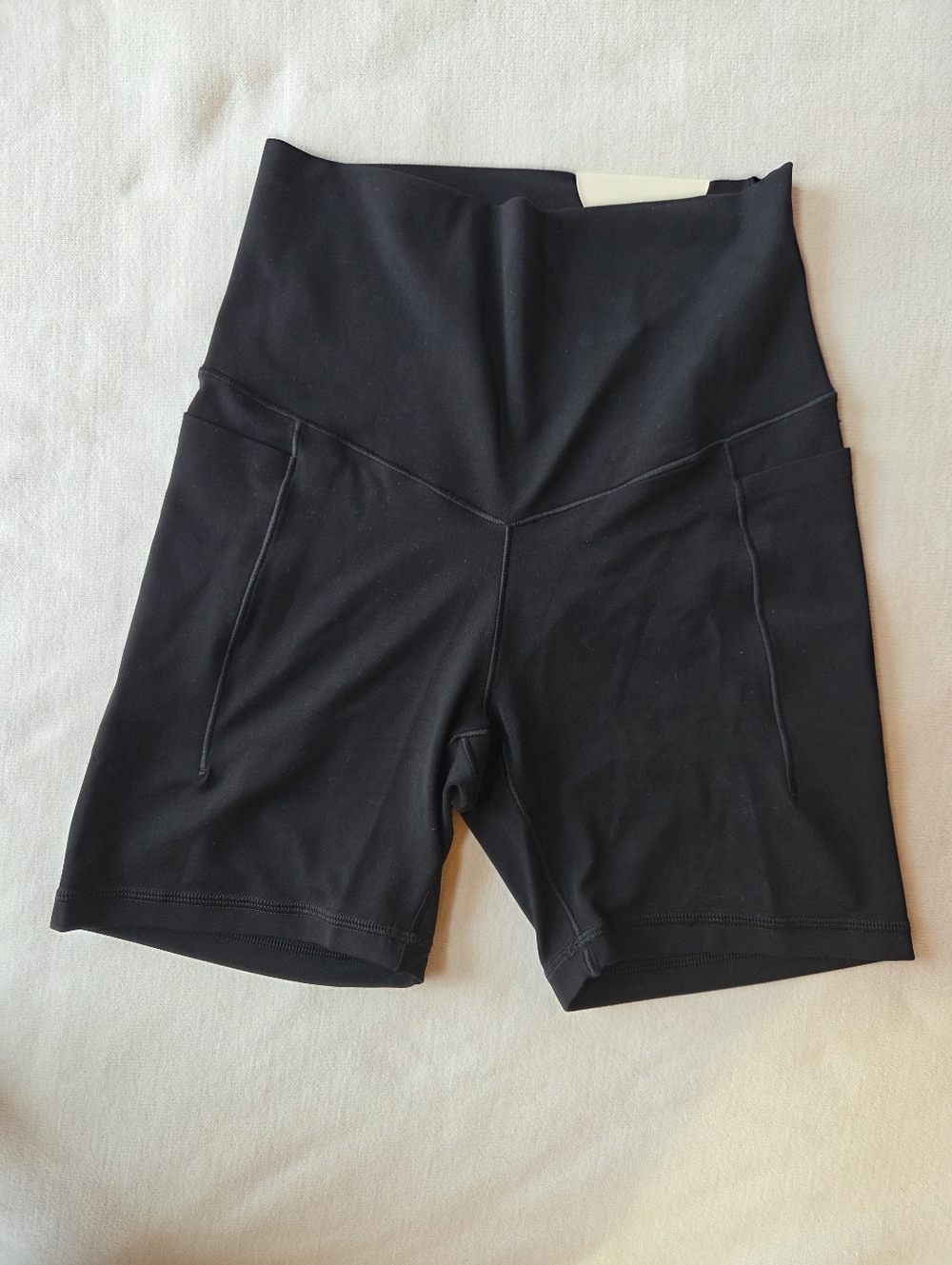 NWT Aerie Offline High-Waist Black Active Shorts With Pockets Size M